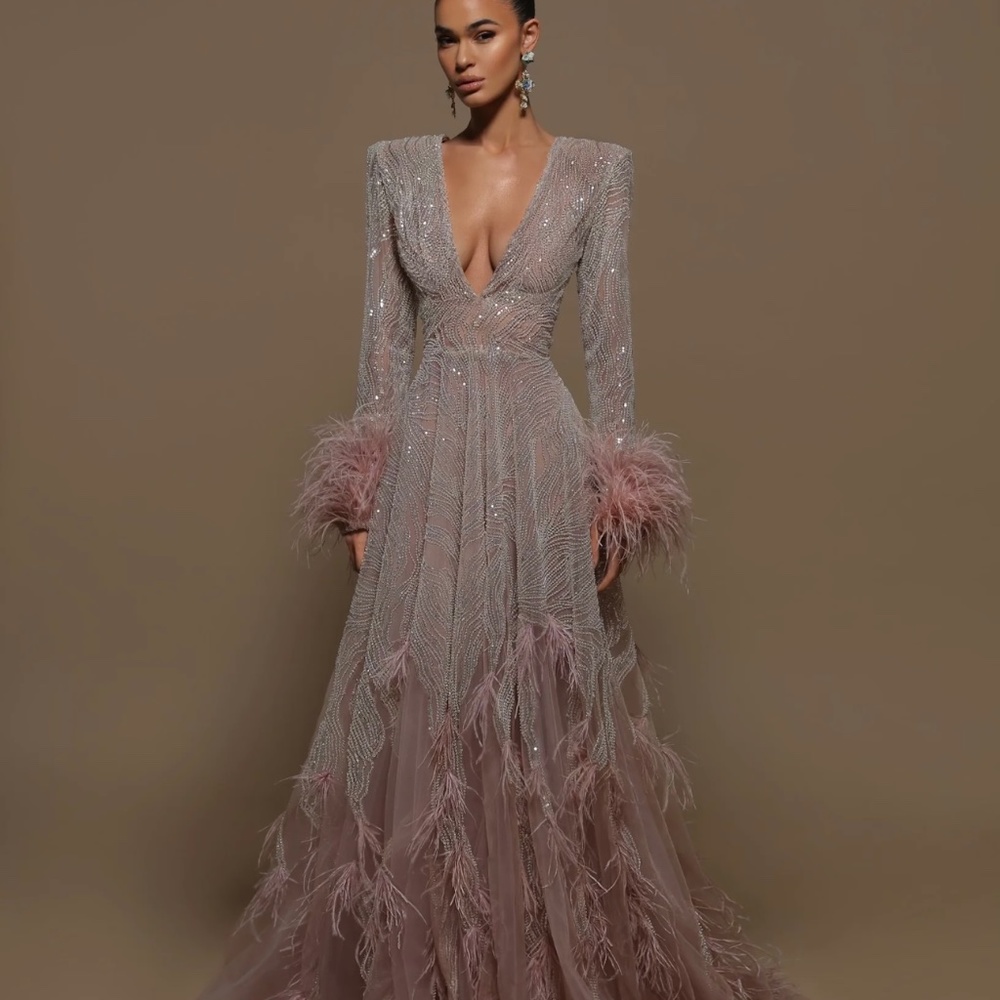 BRAND NEW - EUROPEAN DESIGNER GOWN - TAUPE/BLUSH